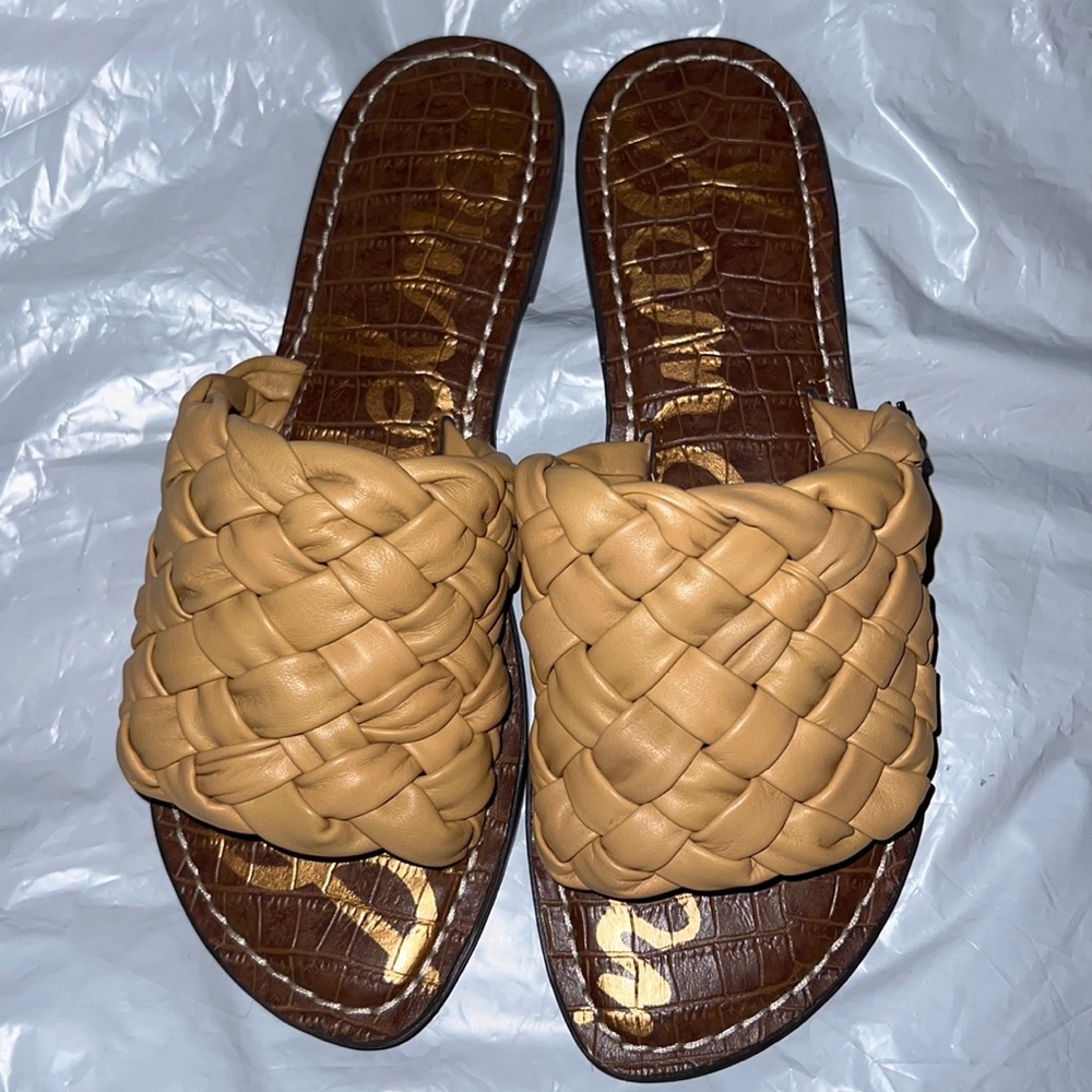Very comfortable and beautiful Sam Edelman sandals 7